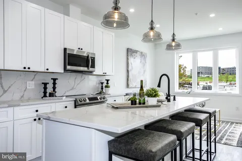 $3,400 | 1730 Montello Avenue Northeast, Washington, DC 20002