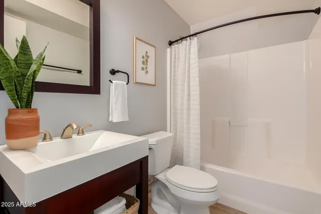 $469,000 | 307 West Santa Cruz Drive, Tempe, AZ 85282