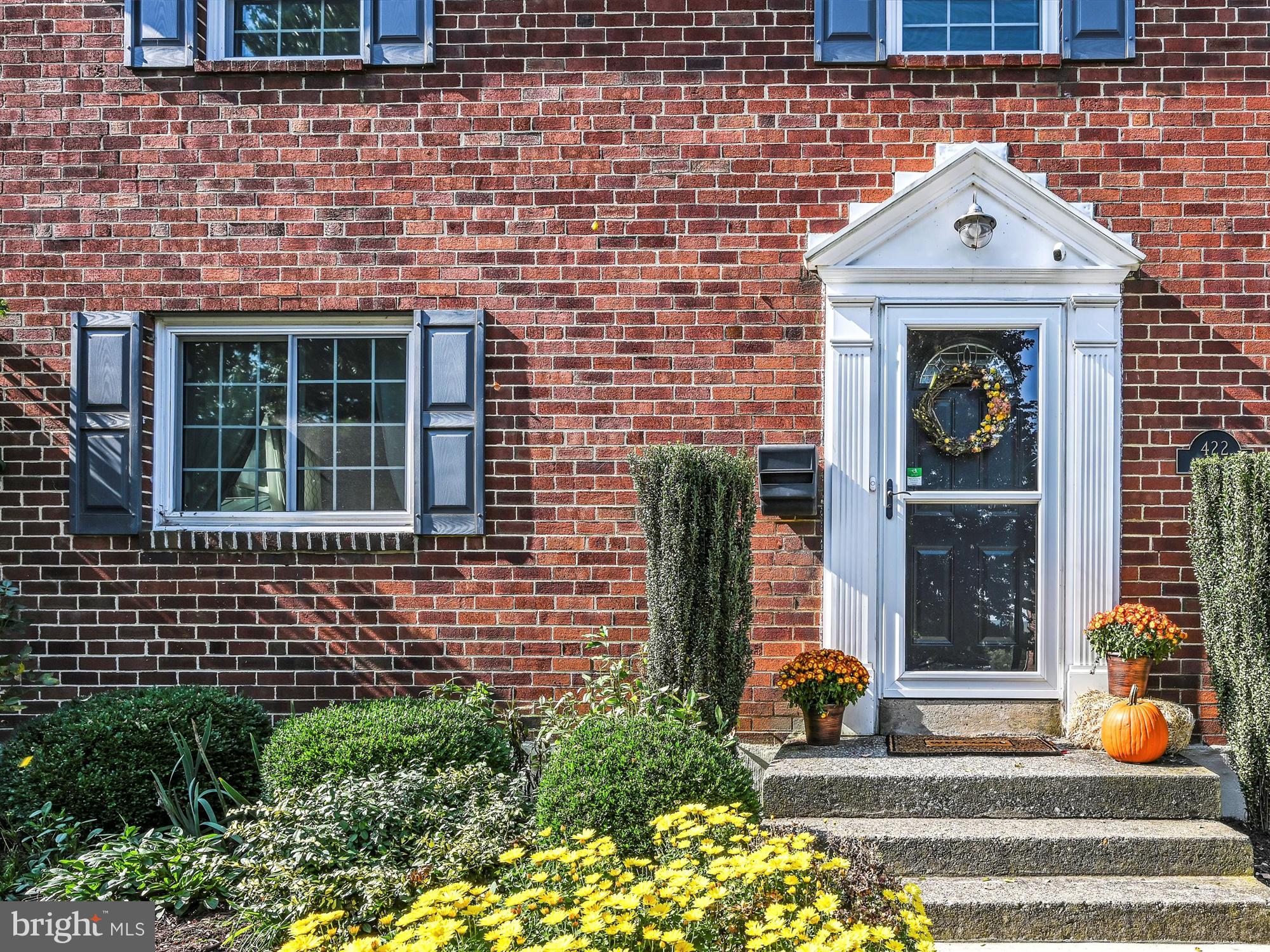 422 Hillside Road New Cumberland, PA 17070 - Photo 3 of 25 Gallery Image 3