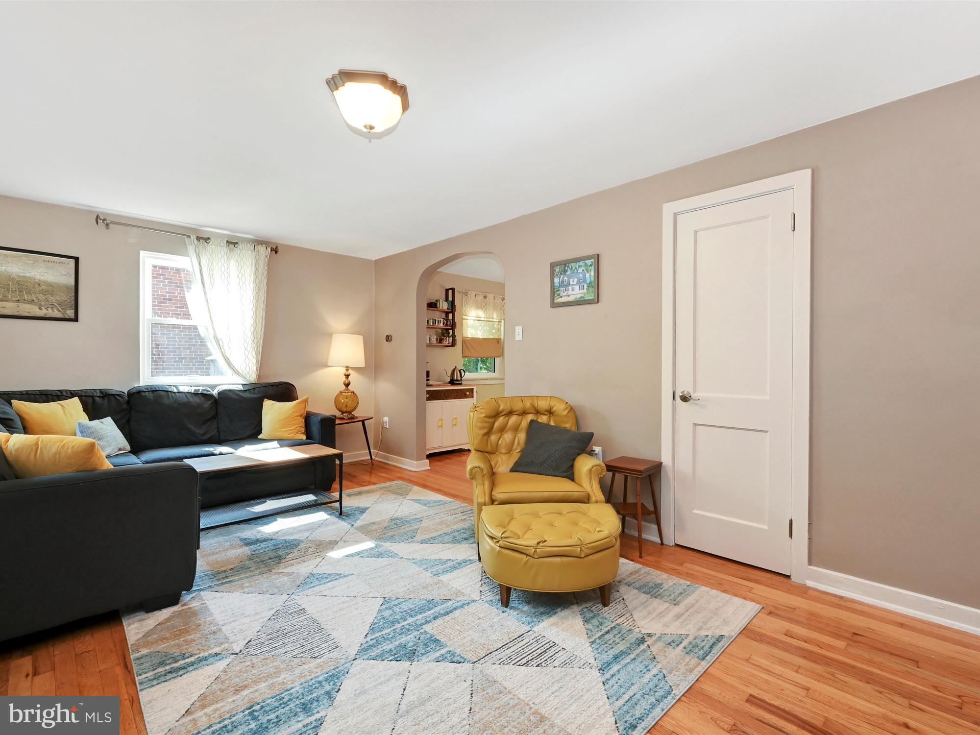 422 Hillside Road New Cumberland, PA 17070 - Photo 4 of 25 Gallery Image 4