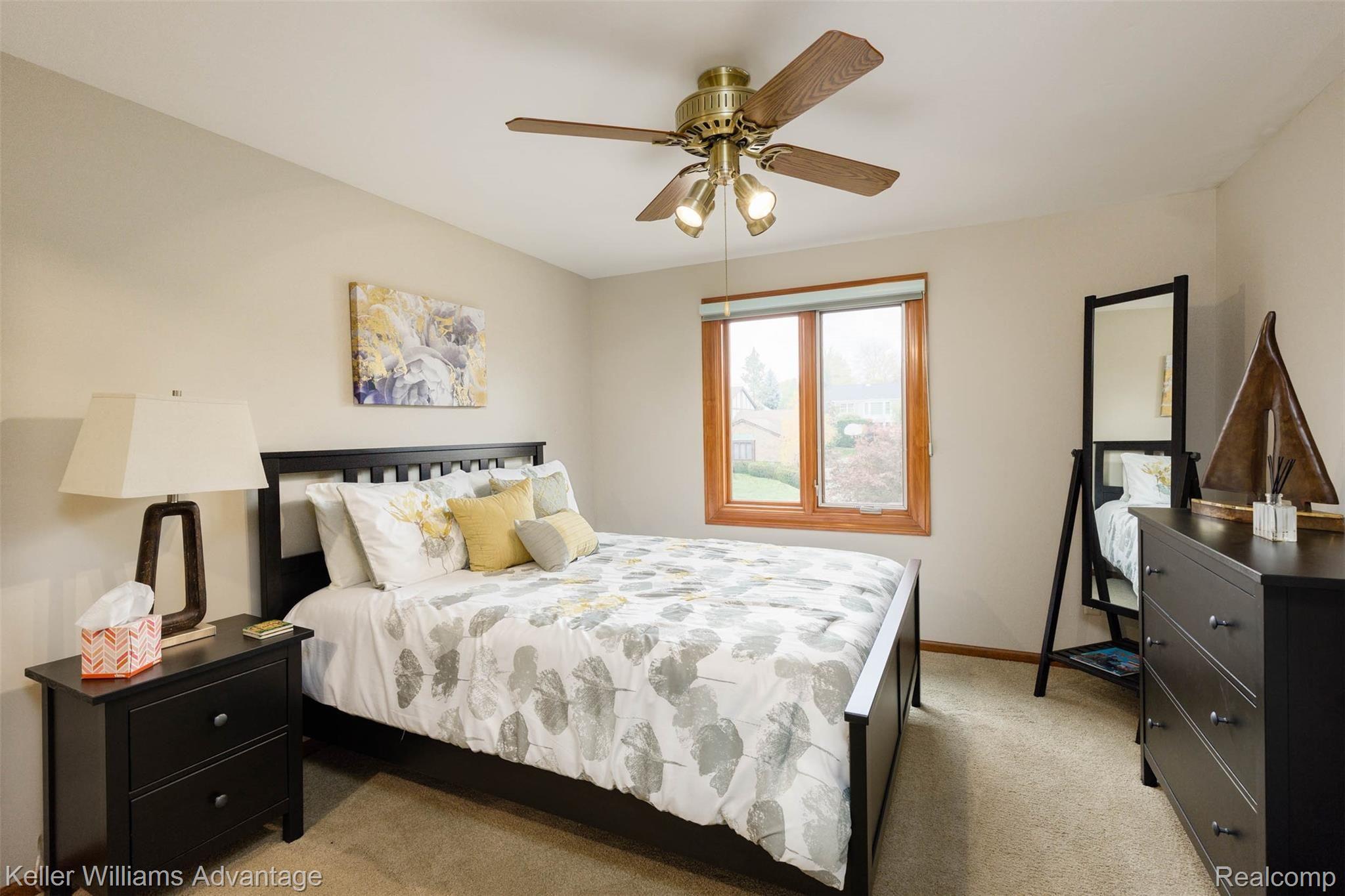 25325 Rutledge Crossing Farmington, MI 48335 - Photo 25 of 56 2nd Bedroom Upstairs