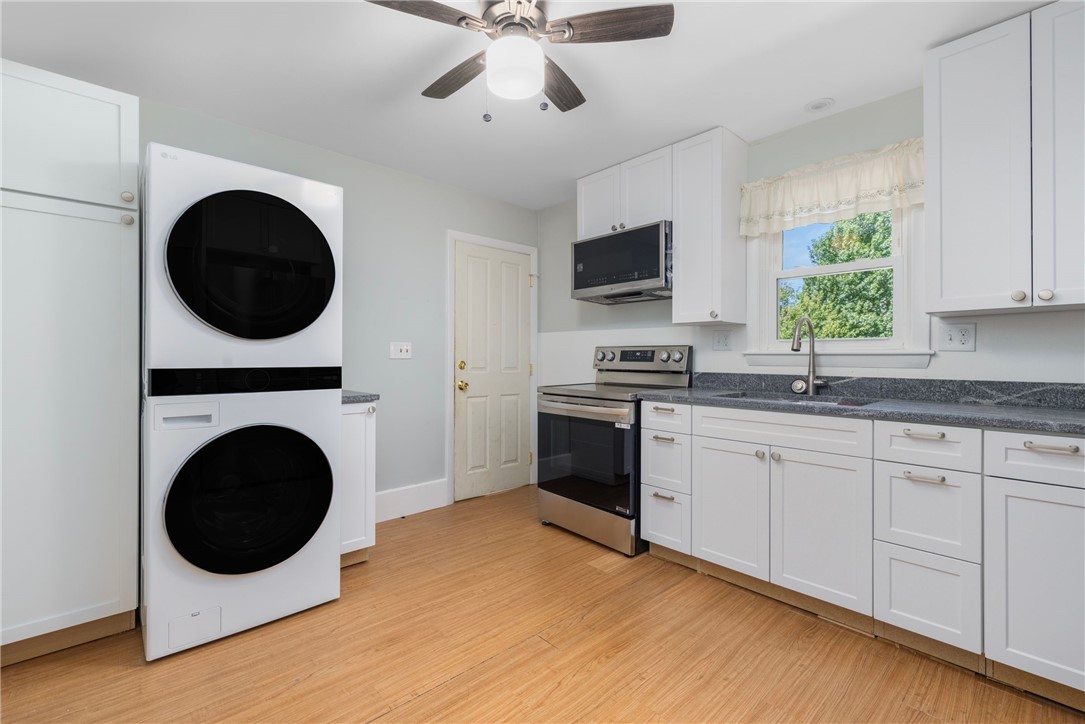 7 Restmere Terrace, Unit A Middletown, RI 02842 - Photo 16 of 34 Gallery Image 16