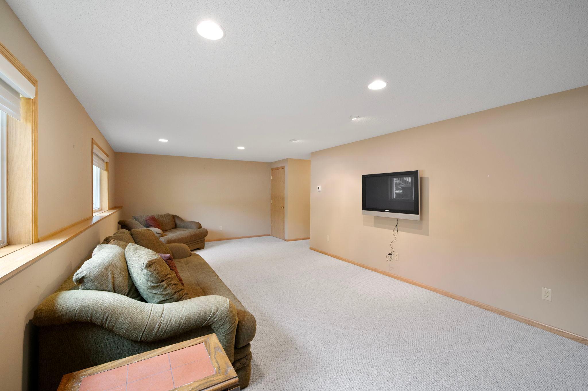 9543 Geisler Road Eden Prairie, MN 55347 - Photo 29 of 41 Gallery Image 29