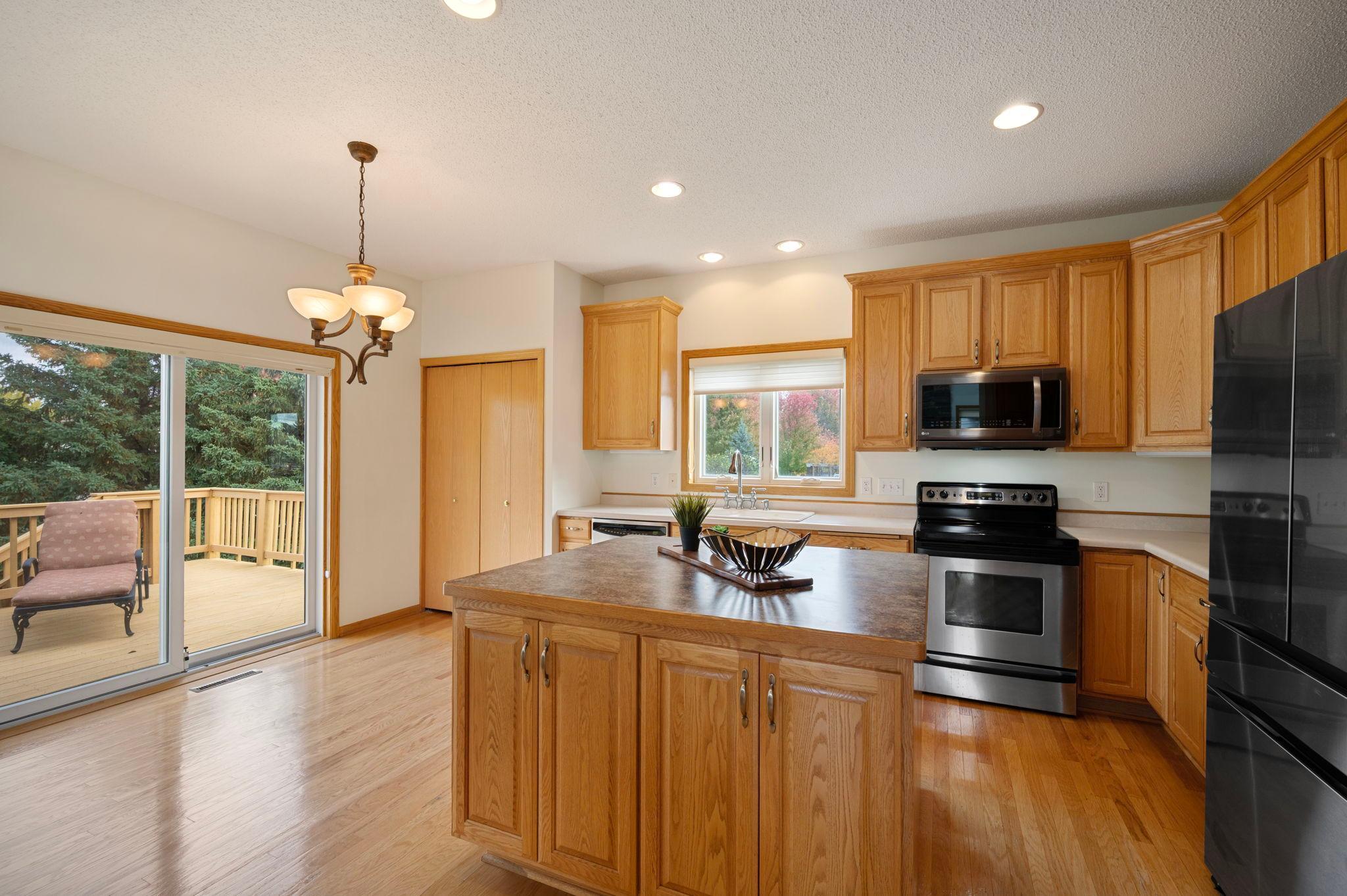 9543 Geisler Road Eden Prairie, MN 55347 - Photo 8 of 41 Gallery Image 8