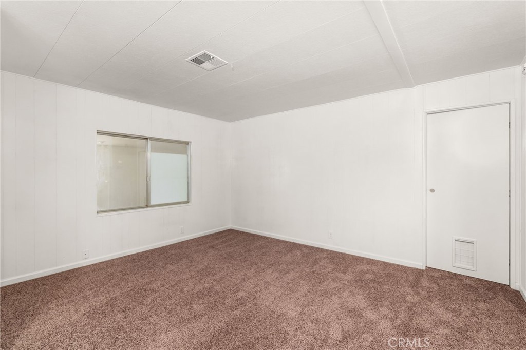 52102 Date Avenue Cabazon, CA 92230 - Photo 11 of 32 a view of an empty room