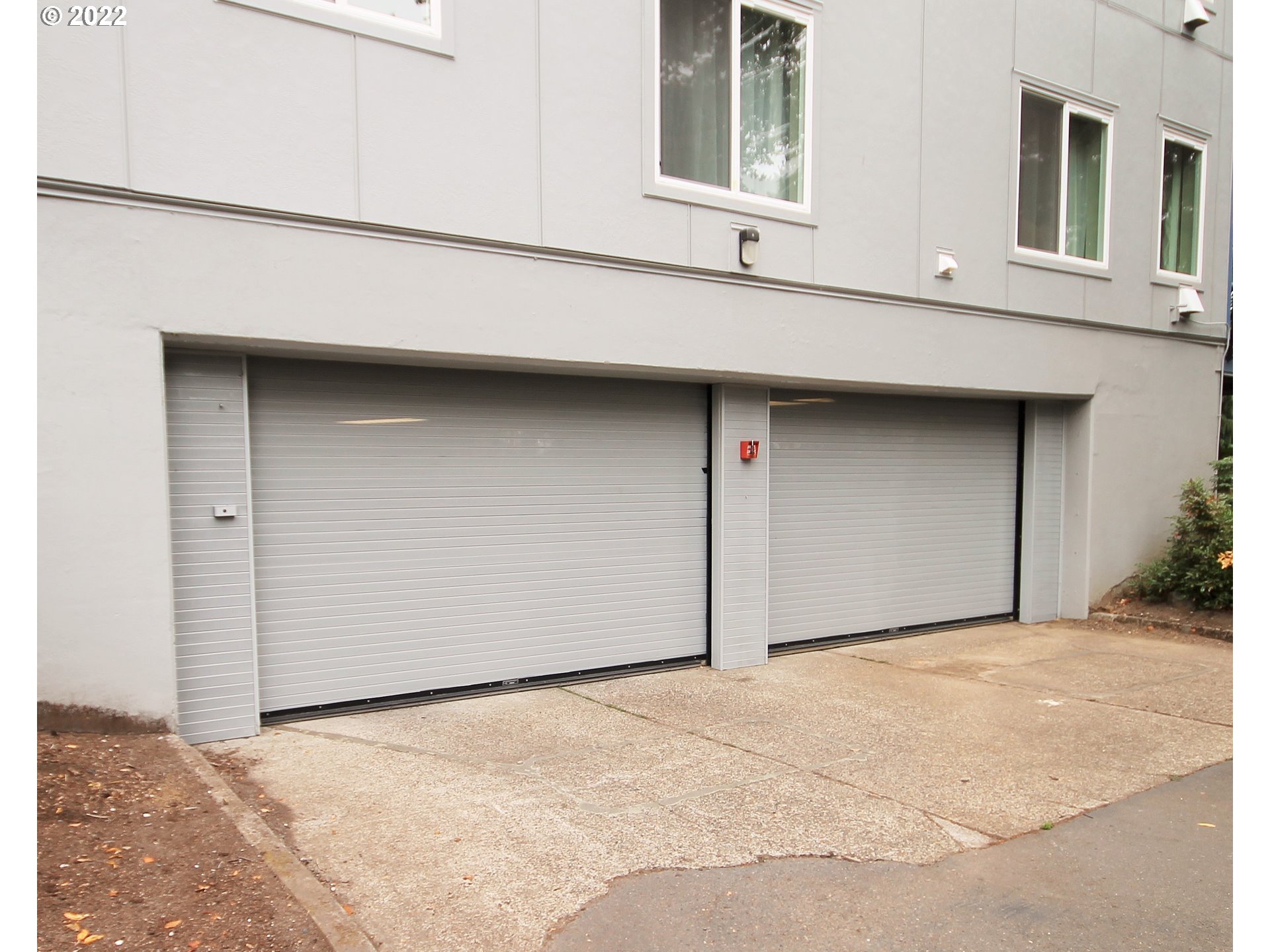 8720 Southwest Tualatin Road, Unit 107 Tualatin, OR 97062 - Photo 30 of 30 a view of an empty room
