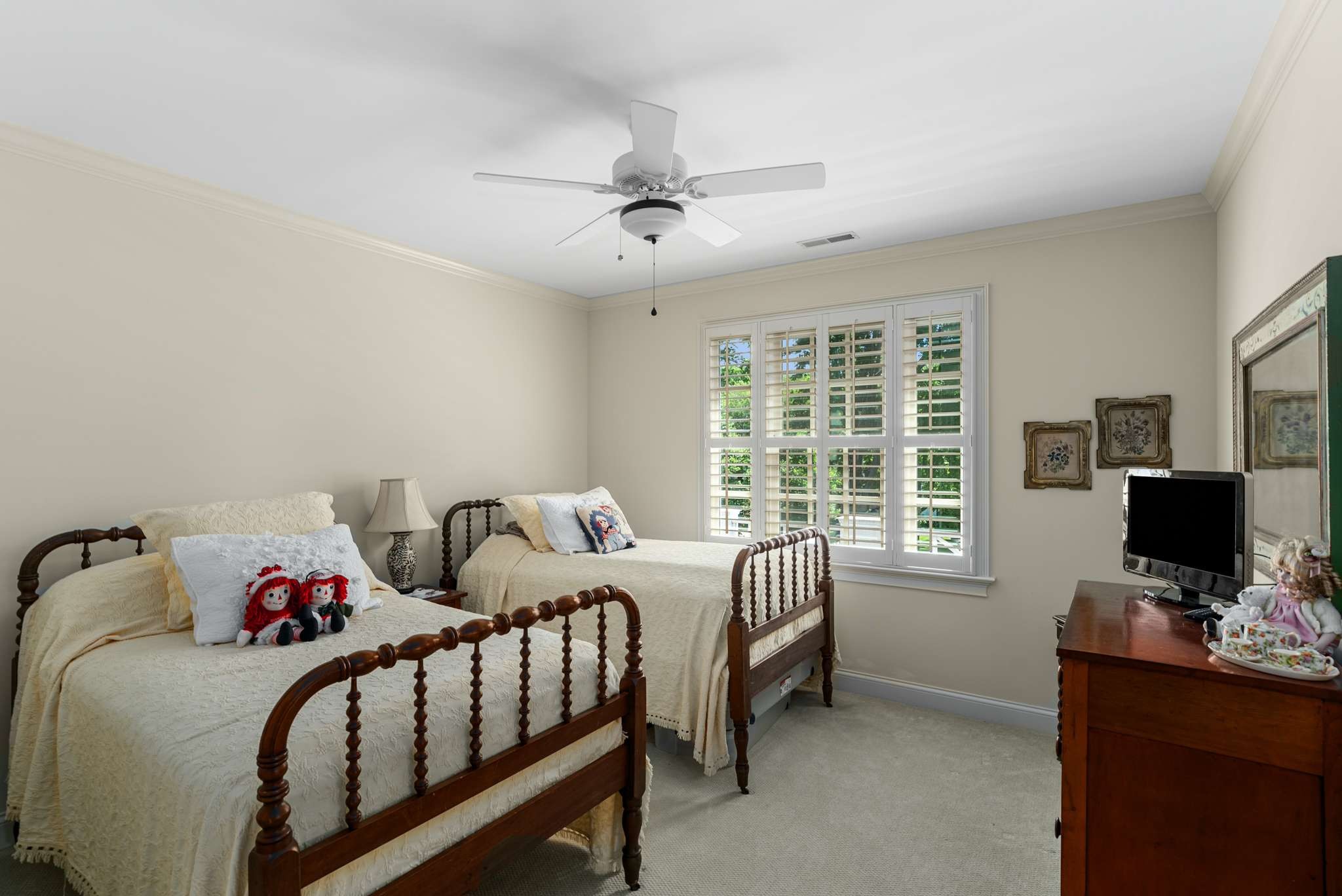 217 Page Road Nashville, TN 37205 - Photo 36 of 61 a bedroom with a bed and a flat screen tv