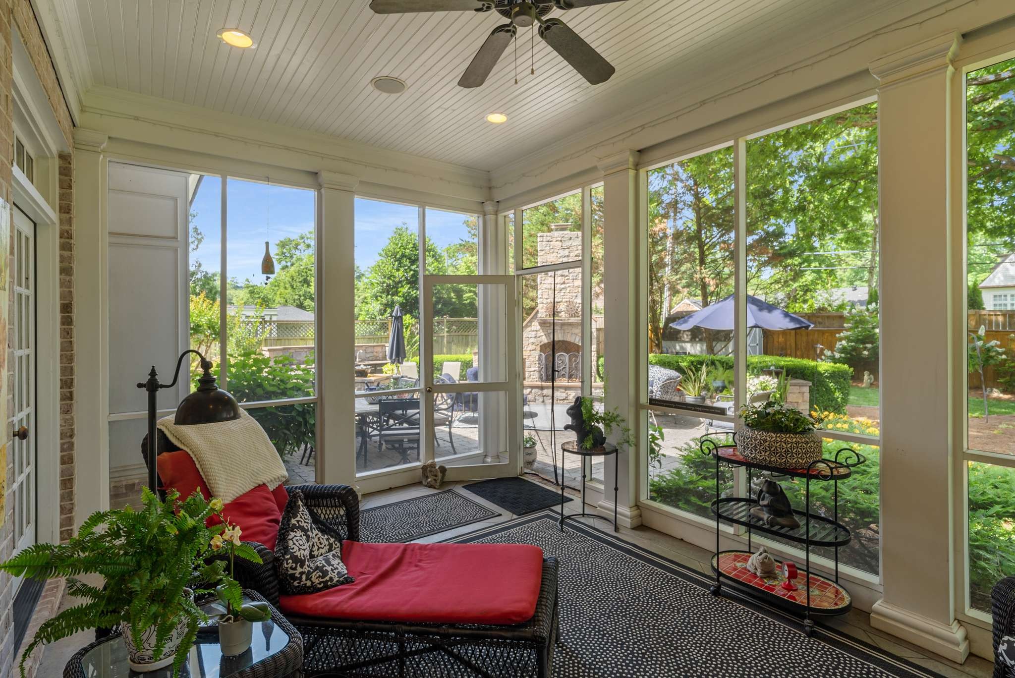 217 Page Road Nashville, TN 37205 - Photo 39 of 61 a very nice looking room with a large window