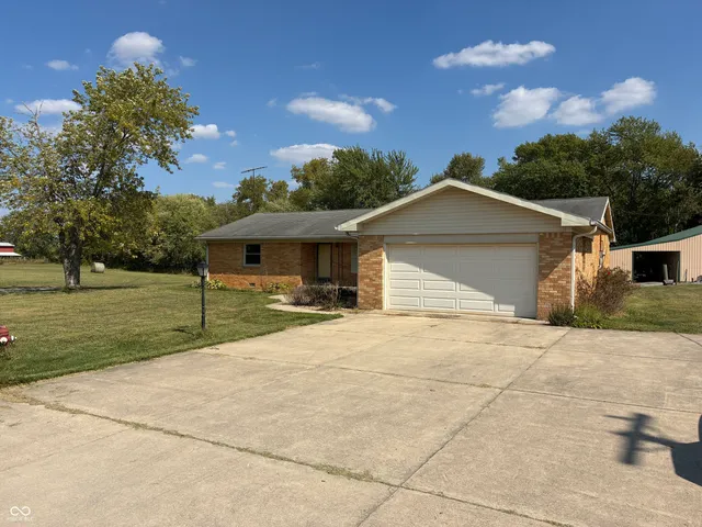 $220,900 | 6000 South Marietta Road, Shelbyville, IN 46176