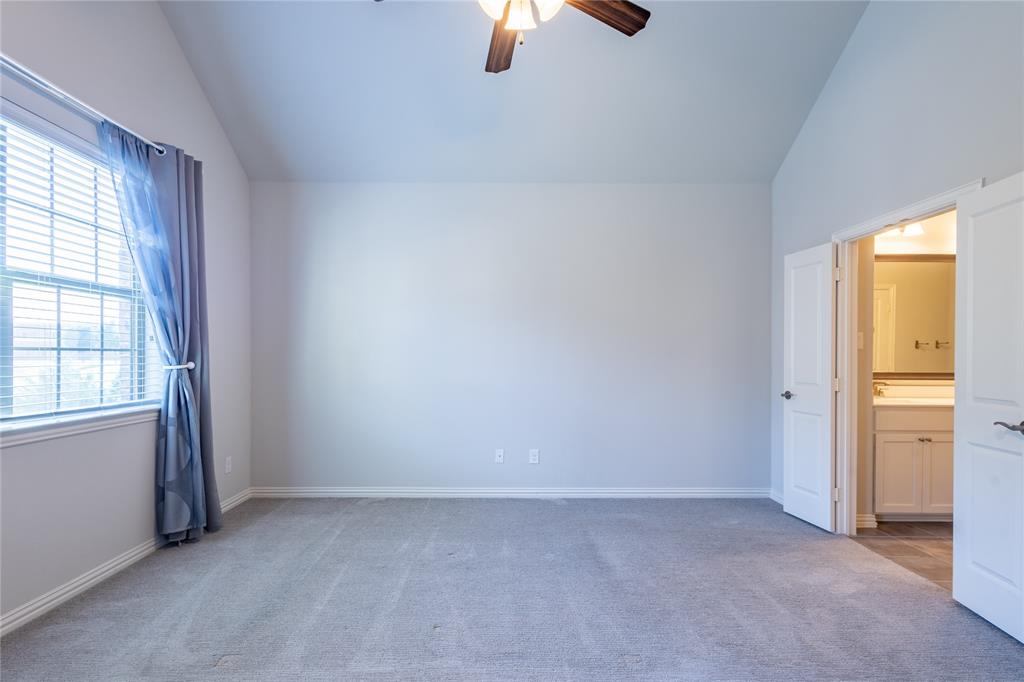 4658 H Rhett Lane Carrollton, TX 75010 - Photo 16 of 40
