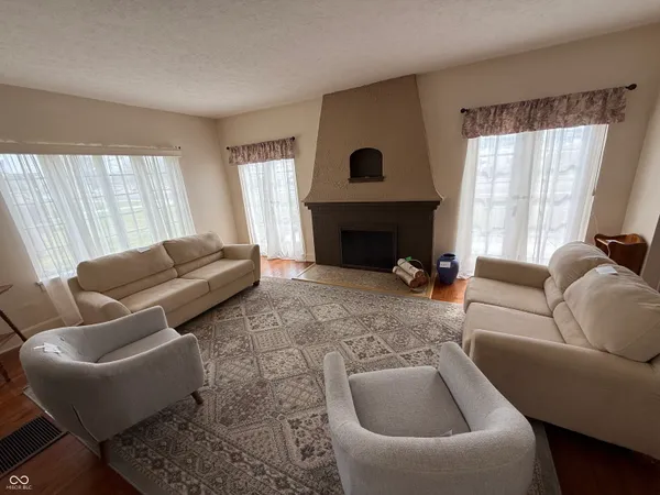 $310,000 | 1710 East National Avenue, Brazil, IN 47834