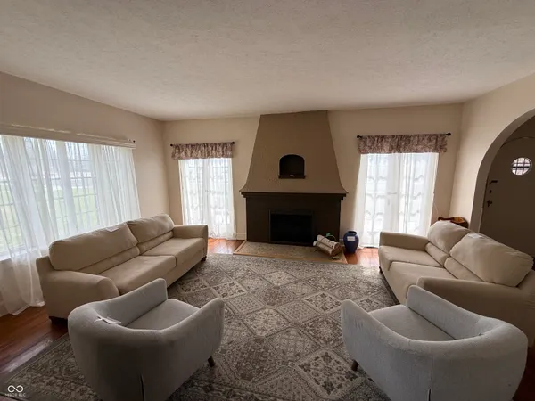 $310,000 | 1710 East National Avenue, Brazil, IN 47834