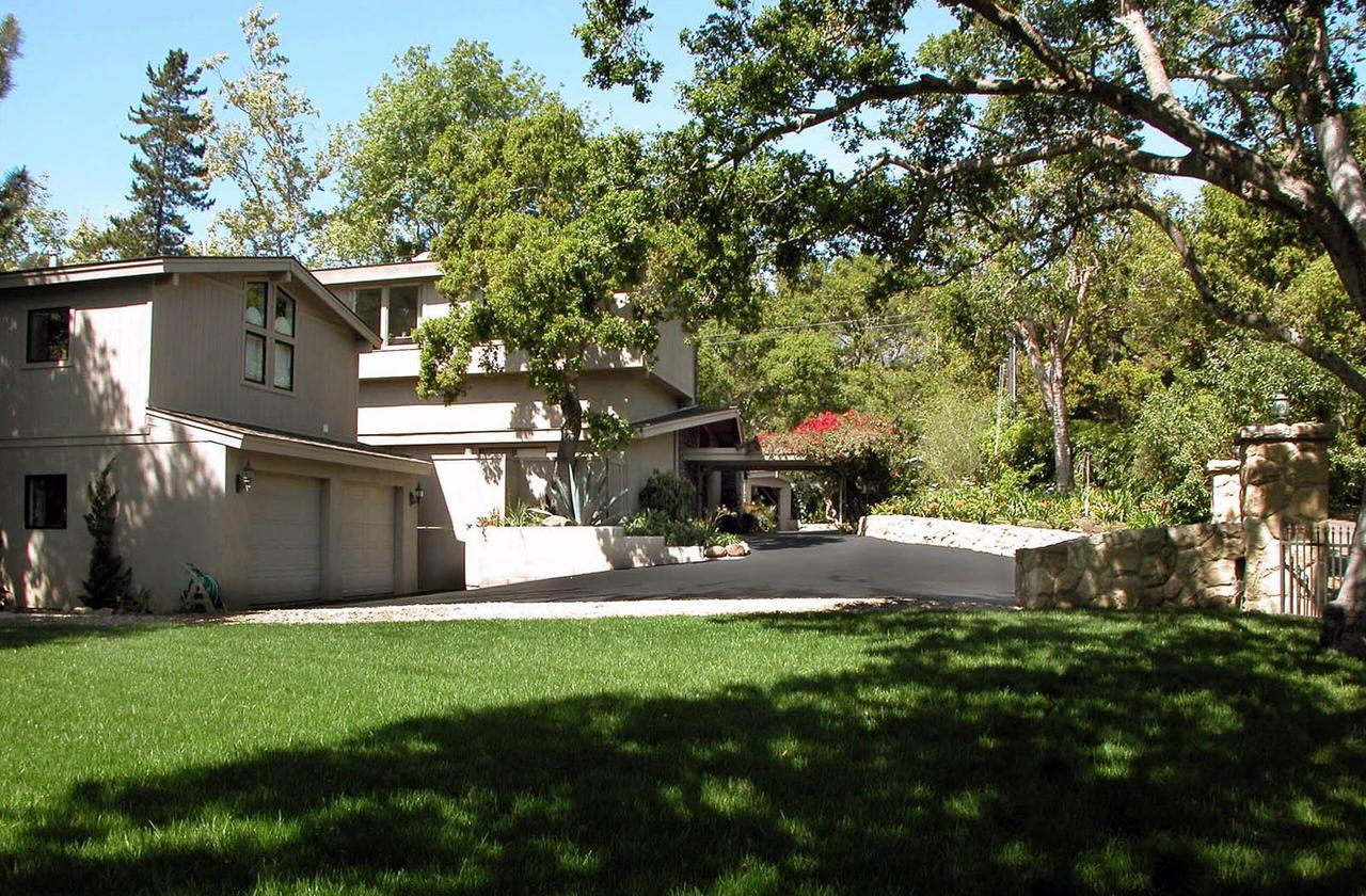 2934 Torito Road Santa Barbara, CA 93108 - Photo 2 of 3 a view of outdoor space yard and patio