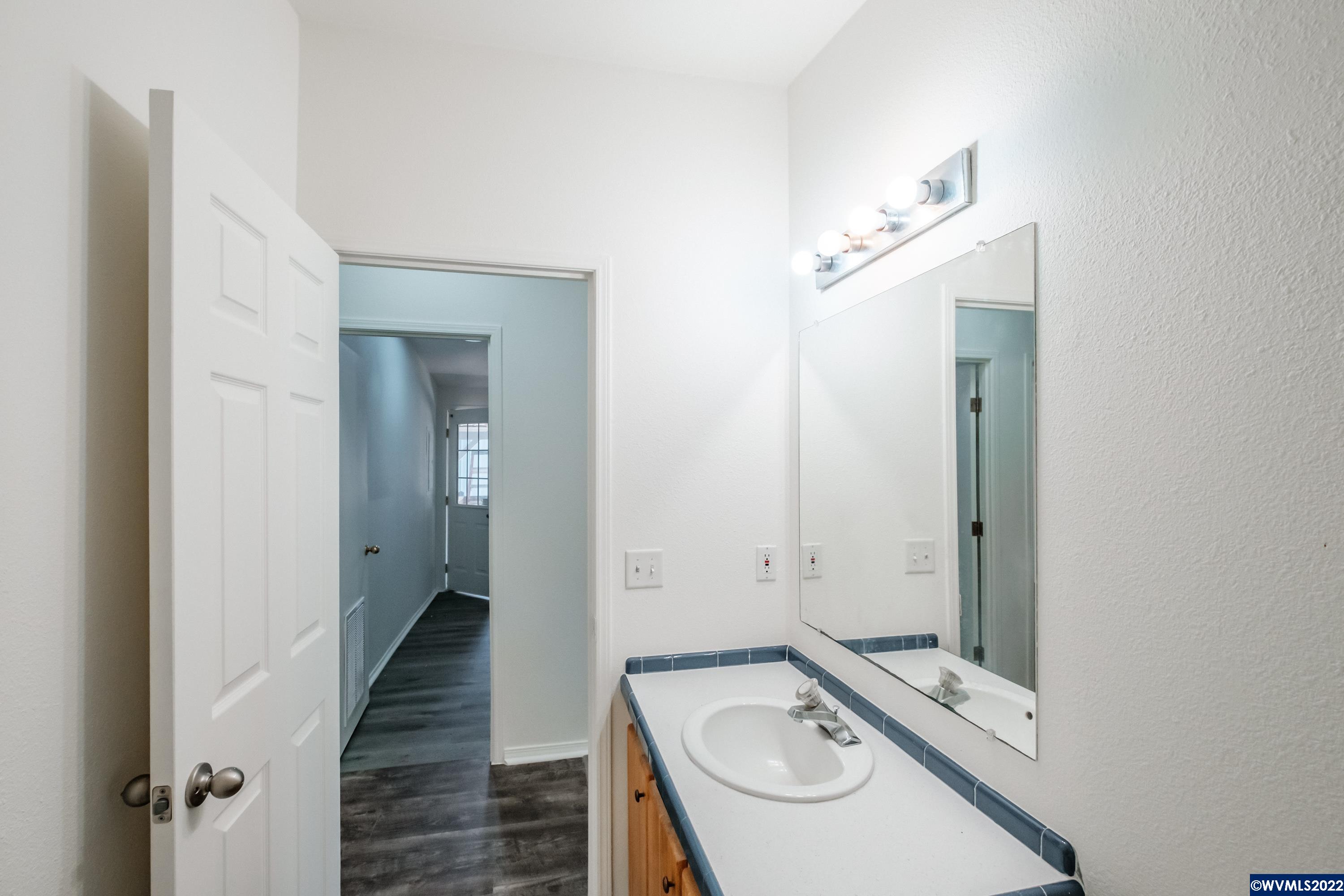 31050 South 3rd Street Lebanon, OR 97355 - Photo 21 of 42