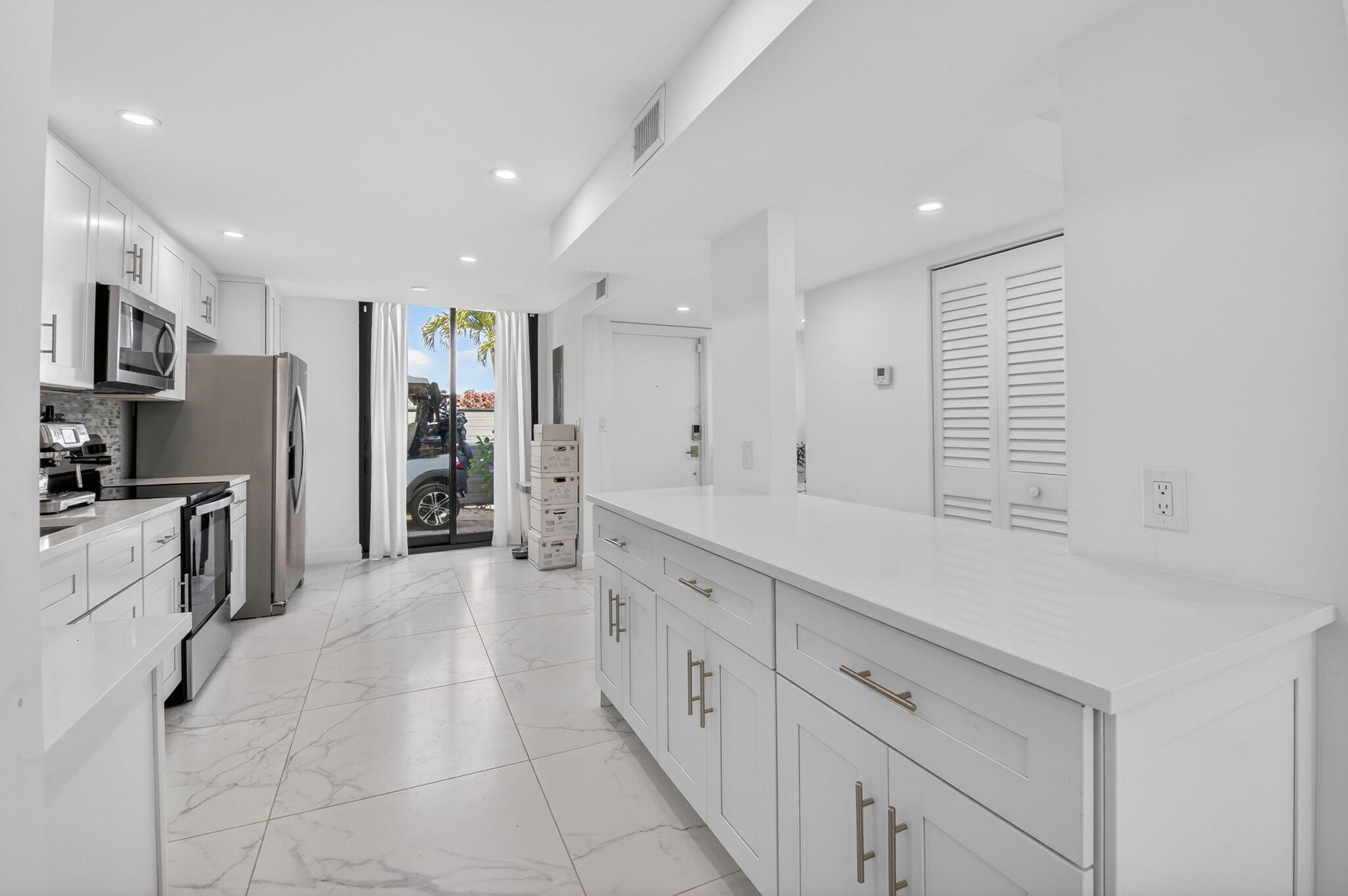 3707 Bridgewood Drive Boca Raton, FL 33434 - Photo 15 of 62 15-web-or-mls-DSC_0686