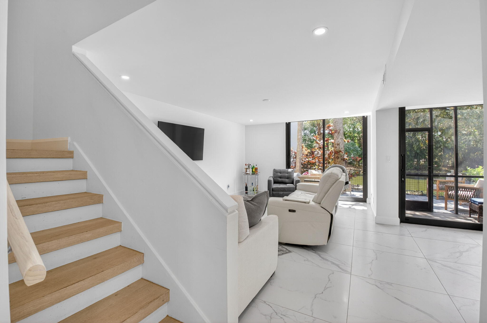 3707 Bridgewood Drive Boca Raton, FL 33434 - Photo 8 of 62 7-web-or-mls-DSC_0647