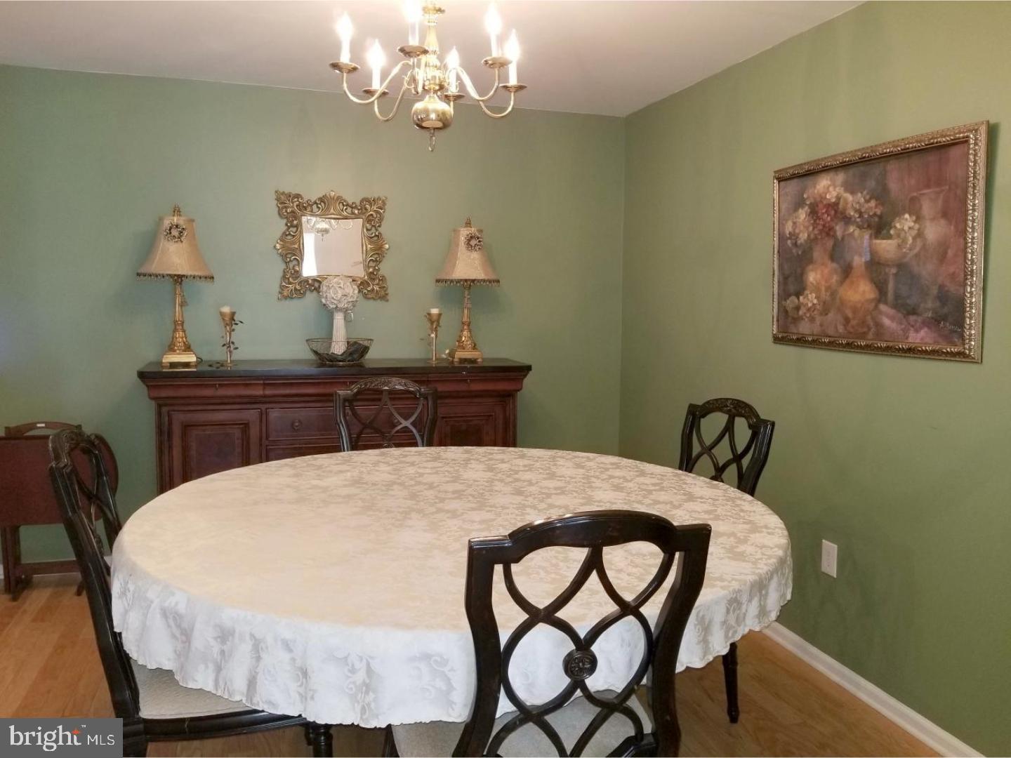 33 Pizzullo Road Hamilton, NJ 08690 - Photo 11 of 25 Dining Room