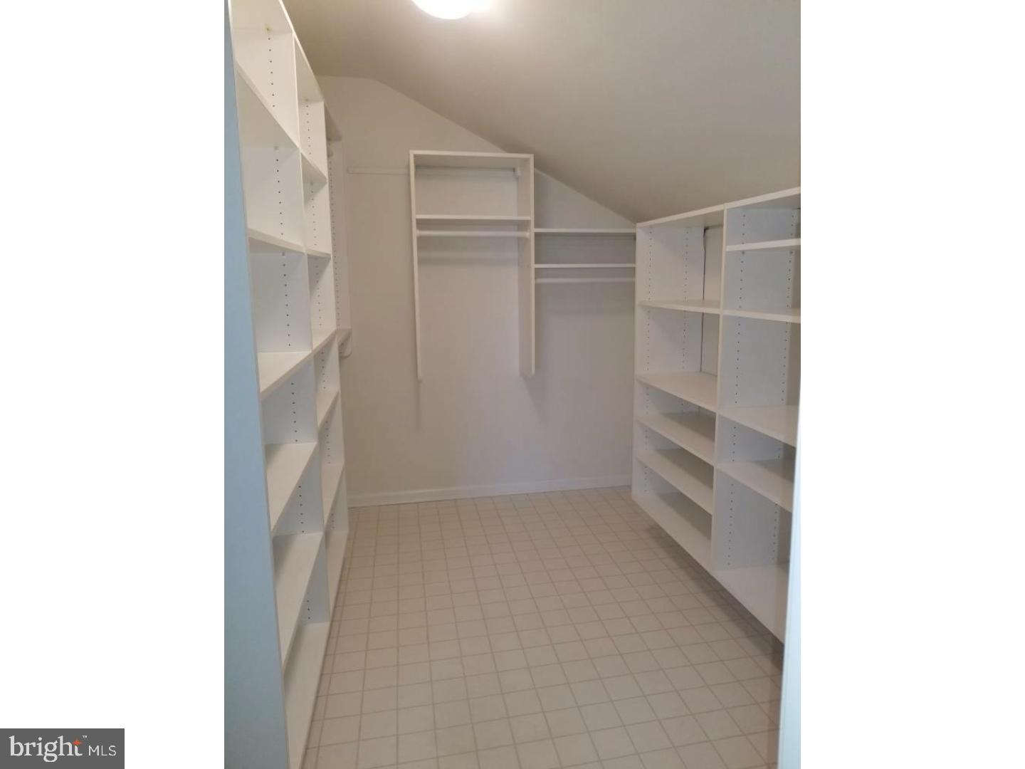 33 Pizzullo Road Hamilton, NJ 08690 - Photo 22 of 25 Closet