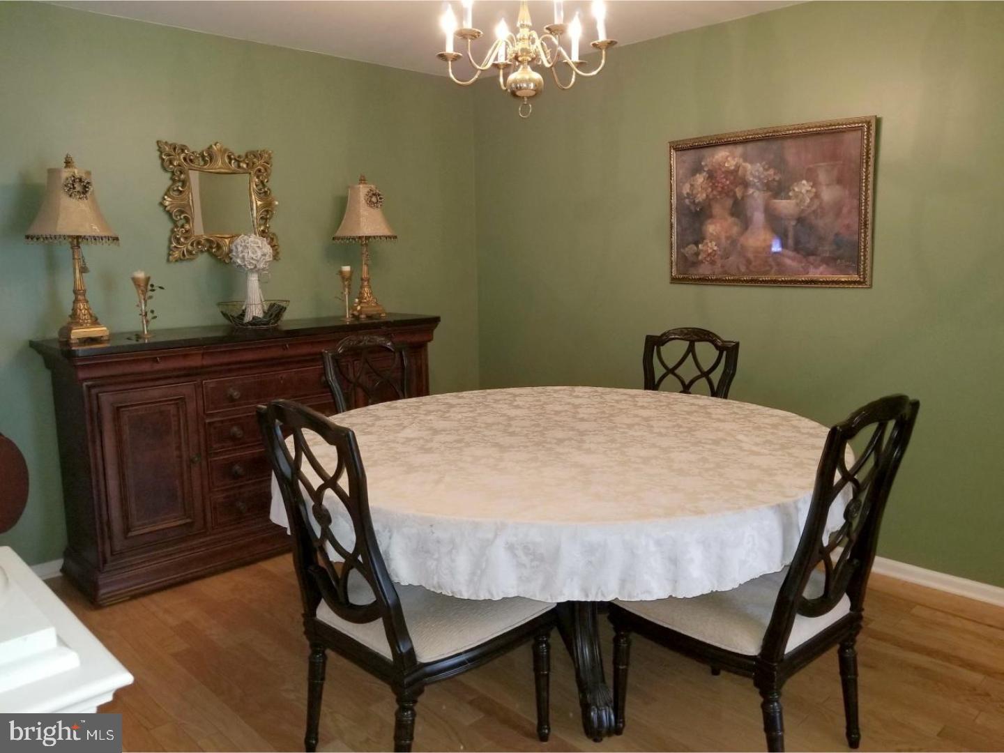 33 Pizzullo Road Hamilton, NJ 08690 - Photo 10 of 25 Dining Room