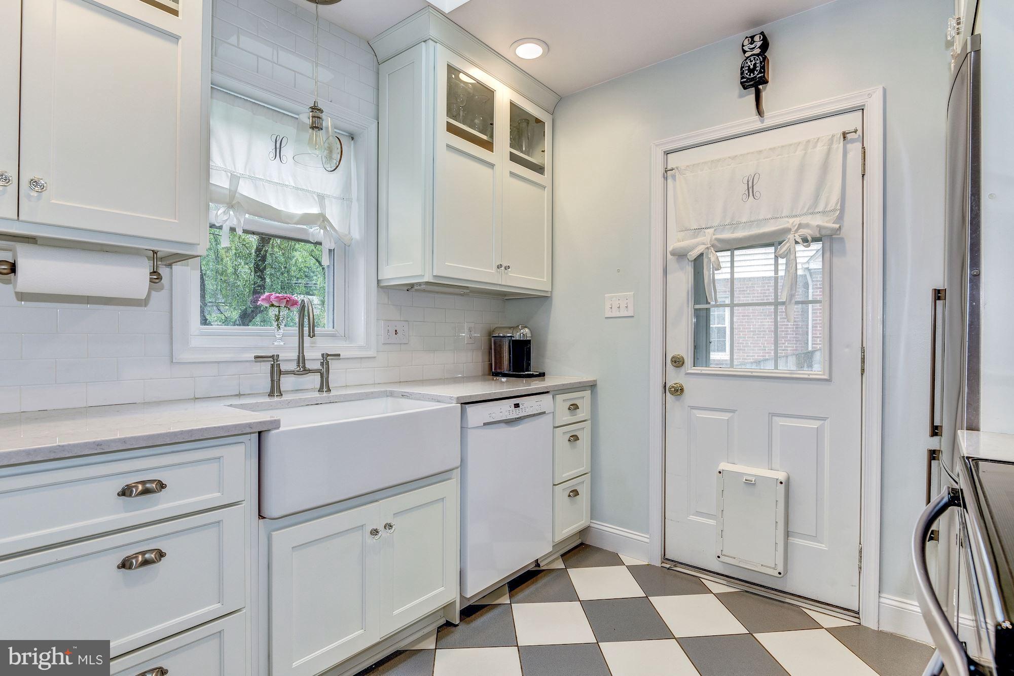 1018 Strout Street Silver Spring, MD 20901 - Photo 7 of 22 Kitchen