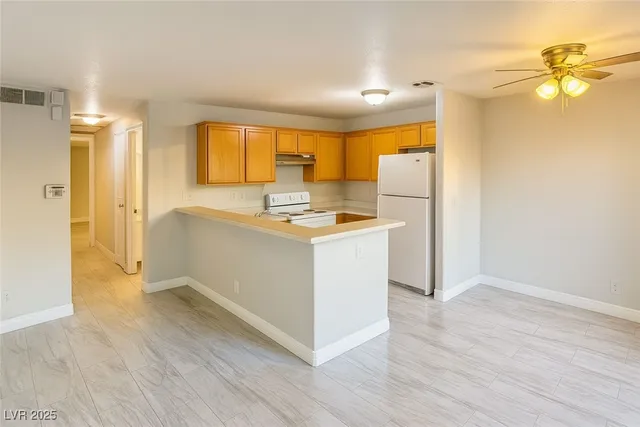 $1,495 | 2962 Juniper Hills Boulevard, Unit 102, Las Vegas, NV 89142