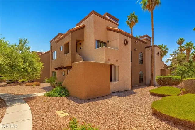 $1,495 | 2962 Juniper Hills Boulevard, Unit 102, Las Vegas, NV 89142