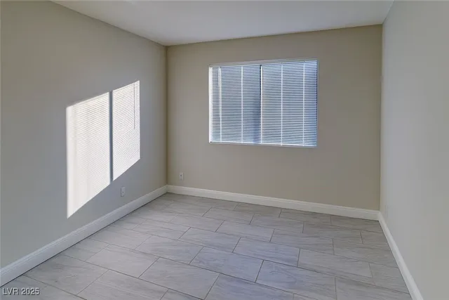 $1,495 | 2962 Juniper Hills Boulevard, Unit 102, Las Vegas, NV 89142