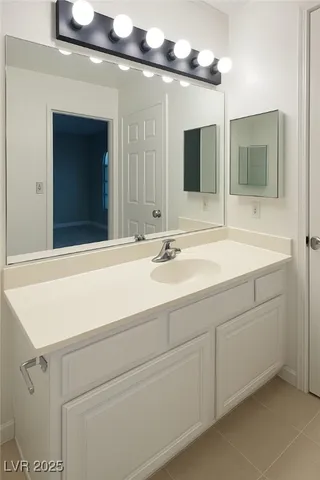 $1,495 | 2962 Juniper Hills Boulevard, Unit 102, Las Vegas, NV 89142