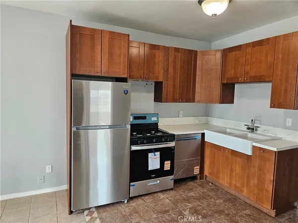 $3,995 | 964 Cypress Avenue, Pasadena, CA 91103