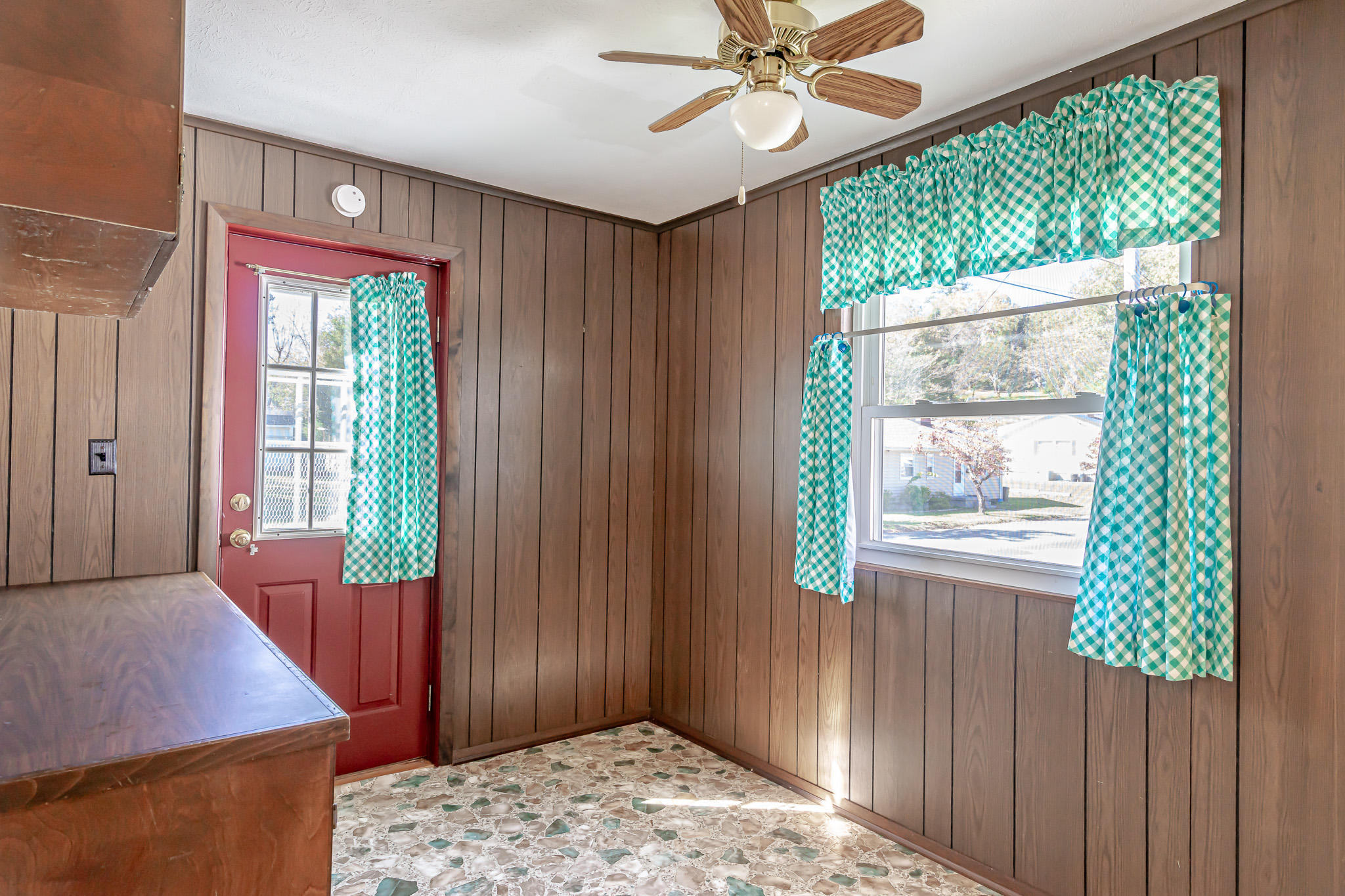 106 Tilden Road Oak Ridge, TN 37830 - Photo 11 of 26 106Tilden-10