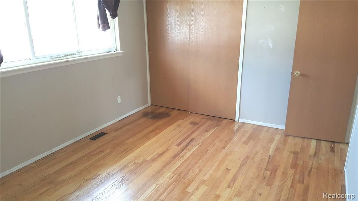 20447 15 Mile Road Clinton Township, MI 48035 - Photo 15 of 16 20170824_110350re.jpg
