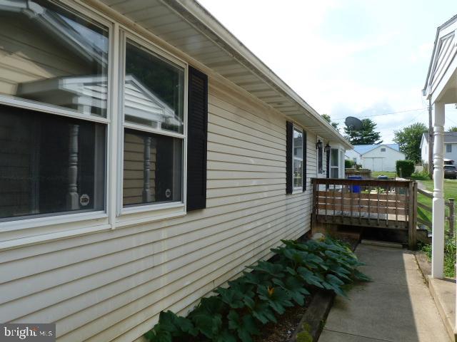 737 Park Road Hagerstown, MD 21740 - Photo 3 of 23 Gallery Image 3