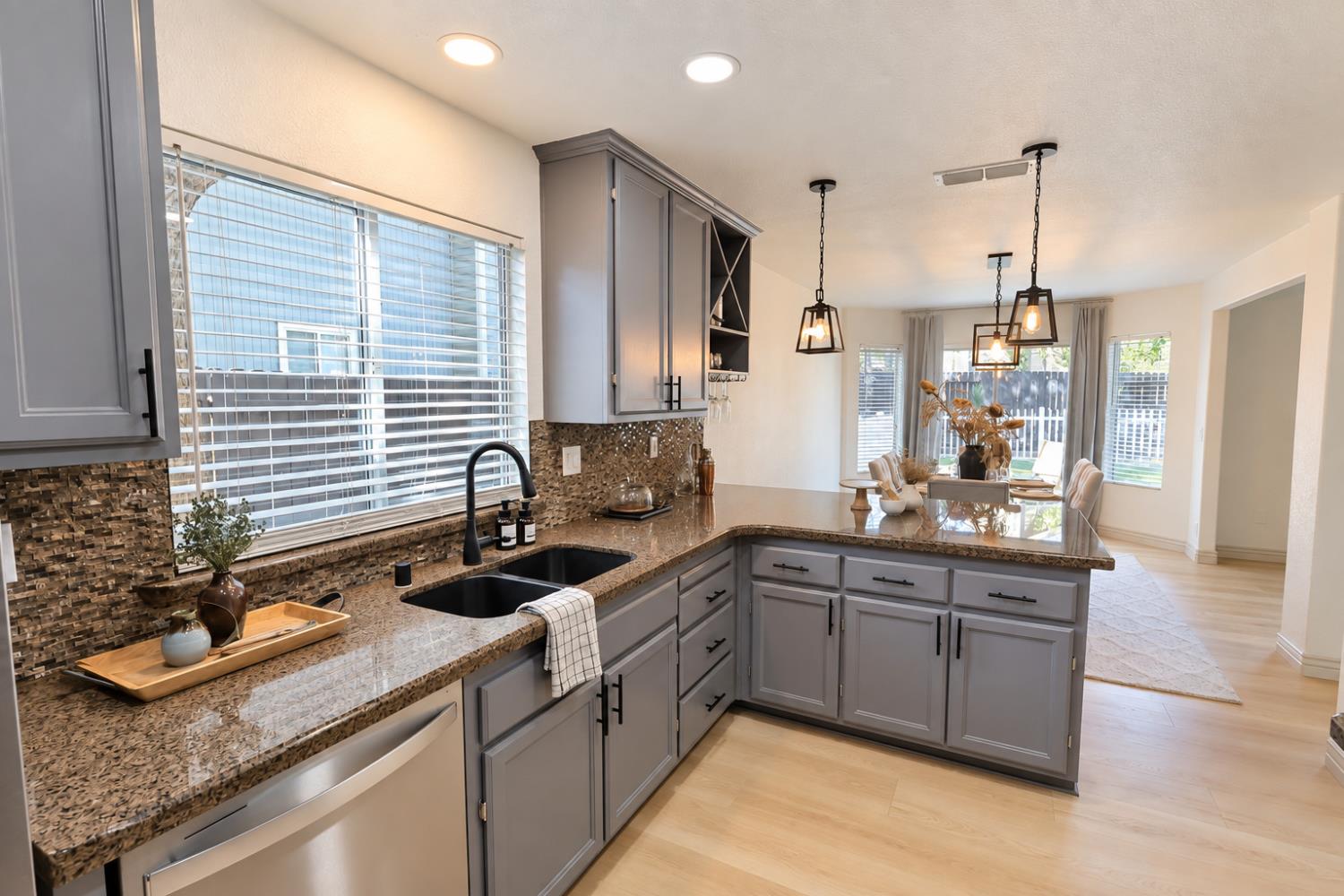 4643 Shade Tree Way Antelope, CA 95843 - Photo 19 of 68 Gallery Image 19