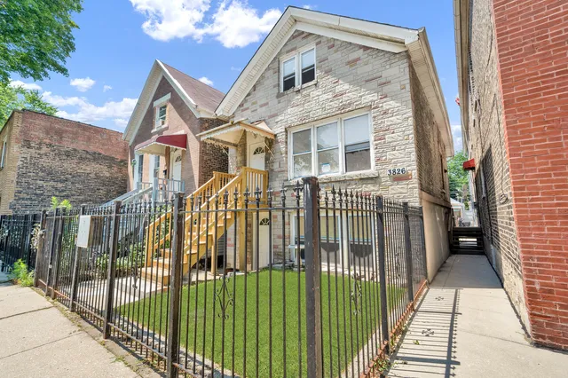 $389,900 | 3826 South Honore Street, Chicago, IL 60609