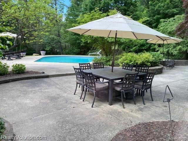 6080 Blue Beech Court Rochester Hills, MI 48306 - Photo 8 of 55
