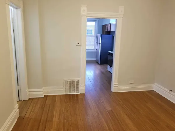 $1,285 | 2215 South Albany Avenue, Unit 1RB, Chicago, IL 60623