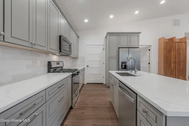 $619,000 | 13958 Rainier Loop, Rathdrum, ID 83858