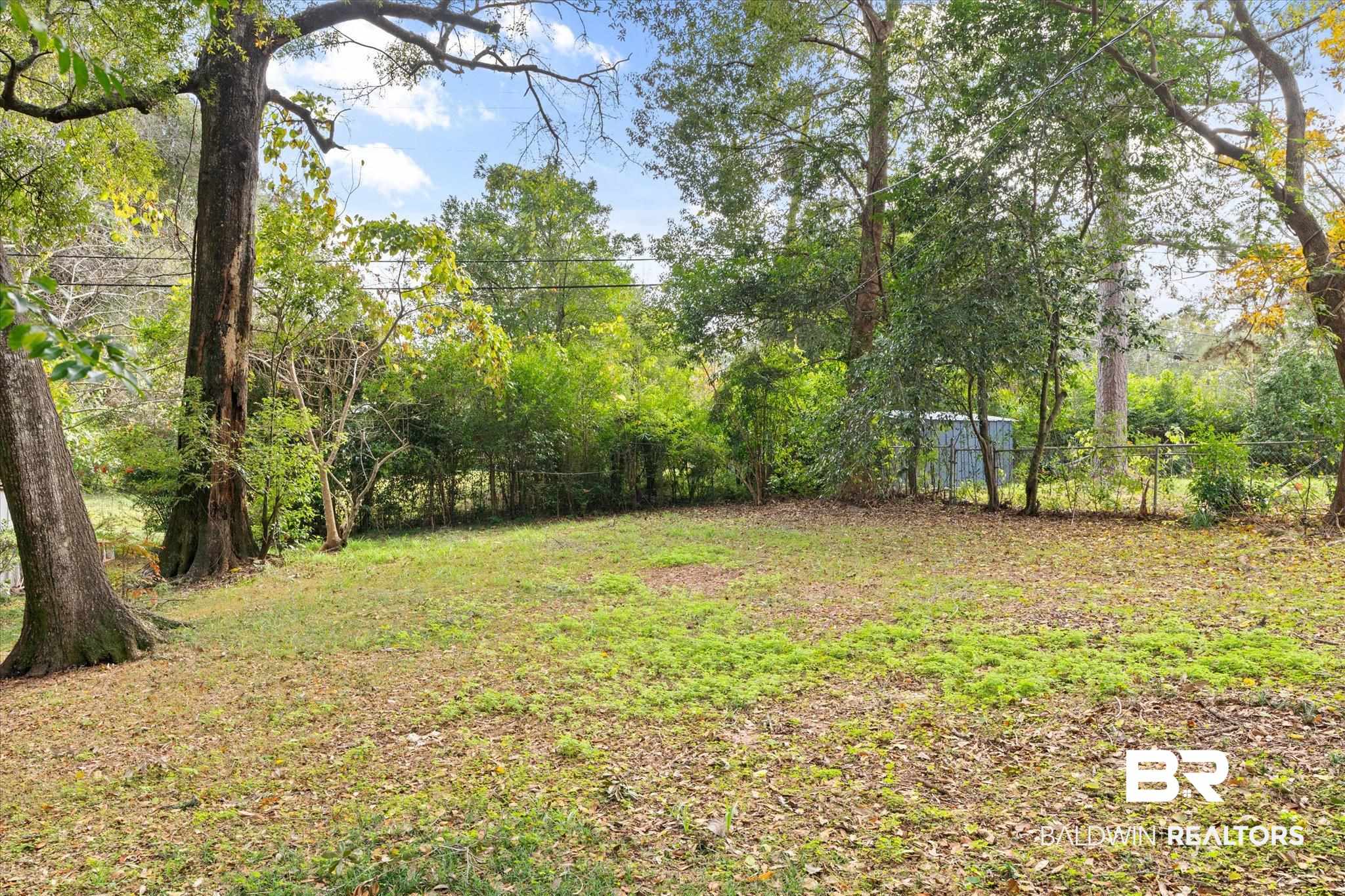 5113 Norton Lane Mobile, AL 36608 - Photo 18 of 20 View of yard