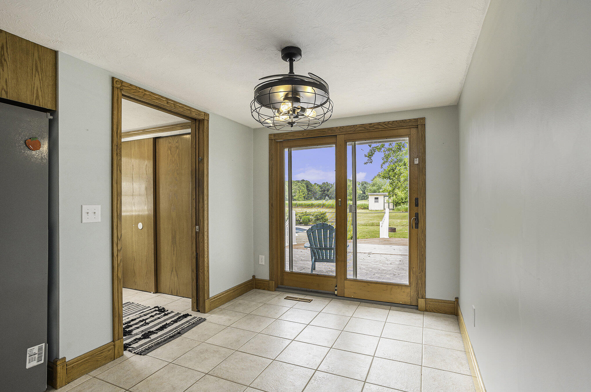 4205 Fruin Road Bellevue, MI 49021 - Photo 12 of 31 010_4250_fruin_rd_bellevue_mi_49021-15