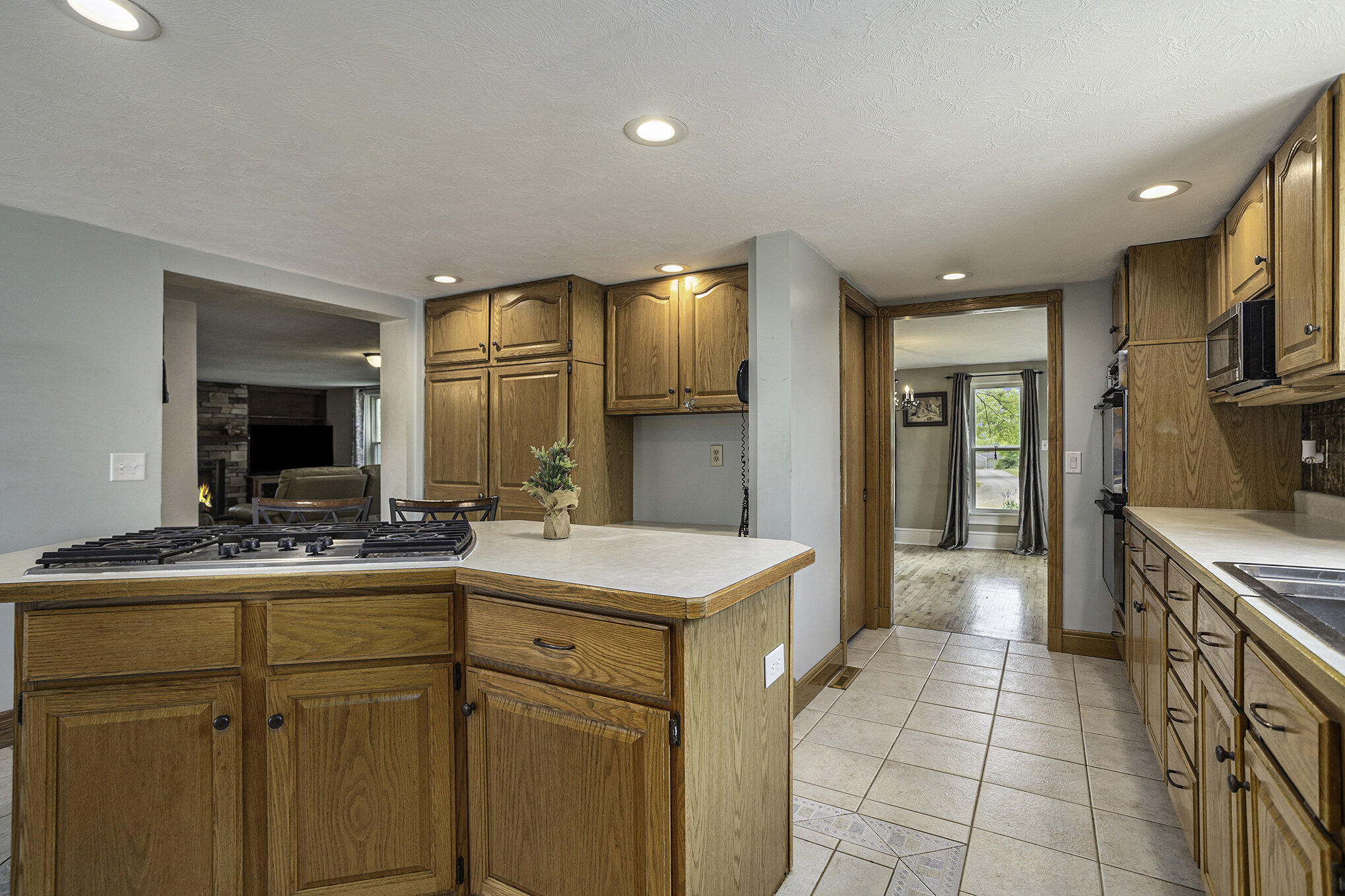 4205 Fruin Road Bellevue, MI 49021 - Photo 9 of 31 007_4250_fruin_rd_bellevue_mi_49021-11