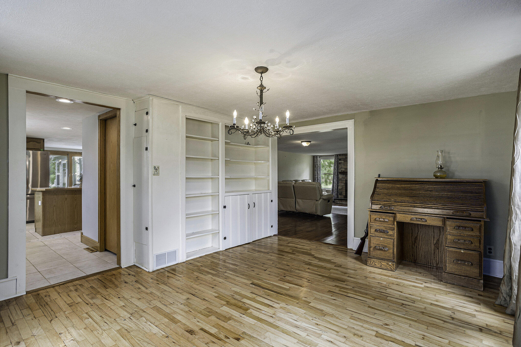 4205 Fruin Road Bellevue, MI 49021 - Photo 10 of 31 008_4250_fruin_rd_bellevue_mi_49021-7