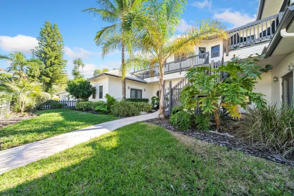 $5,450 | 21 Oceanview Drive, Unit C, Ocean Ridge, FL 33435