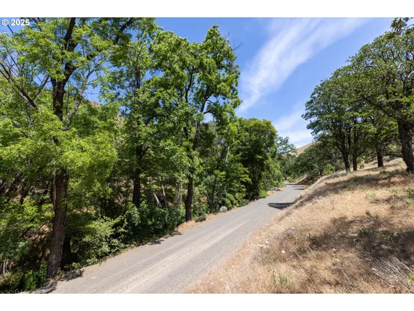 $7,250,000 | 1056 Rock Creek Road, Roosevelt, WA 99356