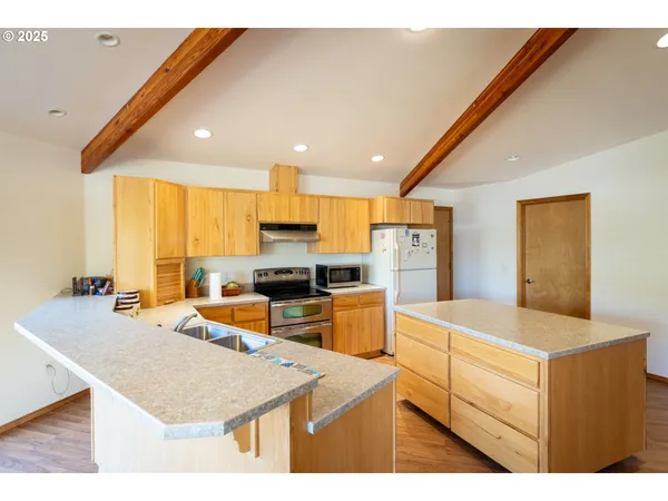 $7,250,000 | 1056 Rock Creek Road, Roosevelt, WA 99356