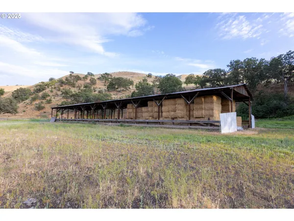 $7,250,000 | 1056 Rock Creek Road, Roosevelt, WA 99356