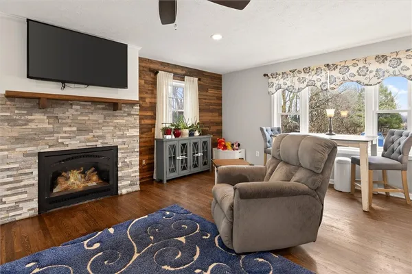 $349,900 | 4055 South Fancher Road, Clarendon, NY 14470