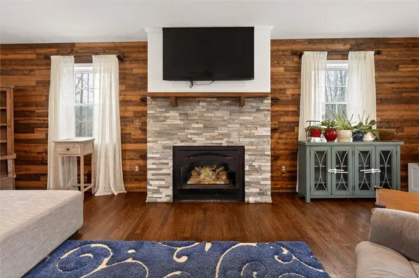 $349,900 | 4055 South Fancher Road, Clarendon, NY 14470