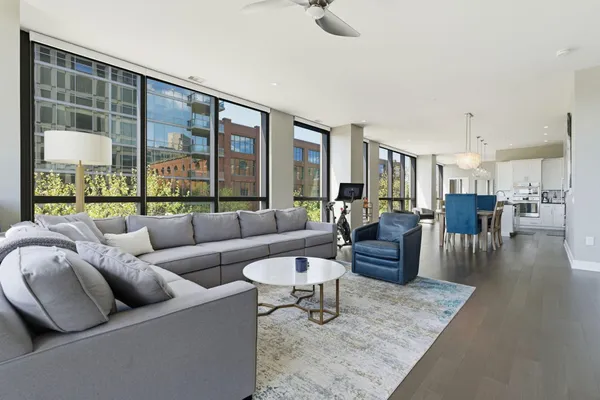 $1,029,999 | 250 West Spring Street, Unit 326, Columbus, OH 43215