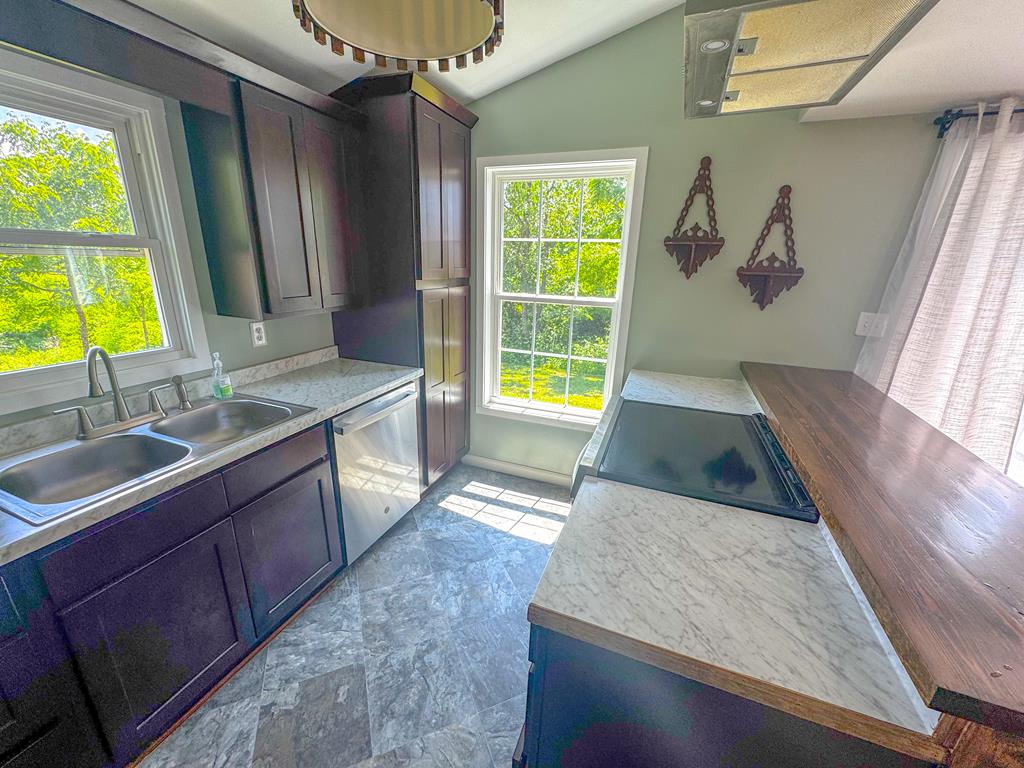 200 Coleman Road Max Meadows, VA 24360 - Photo 14 of 35 Gallery Image 14