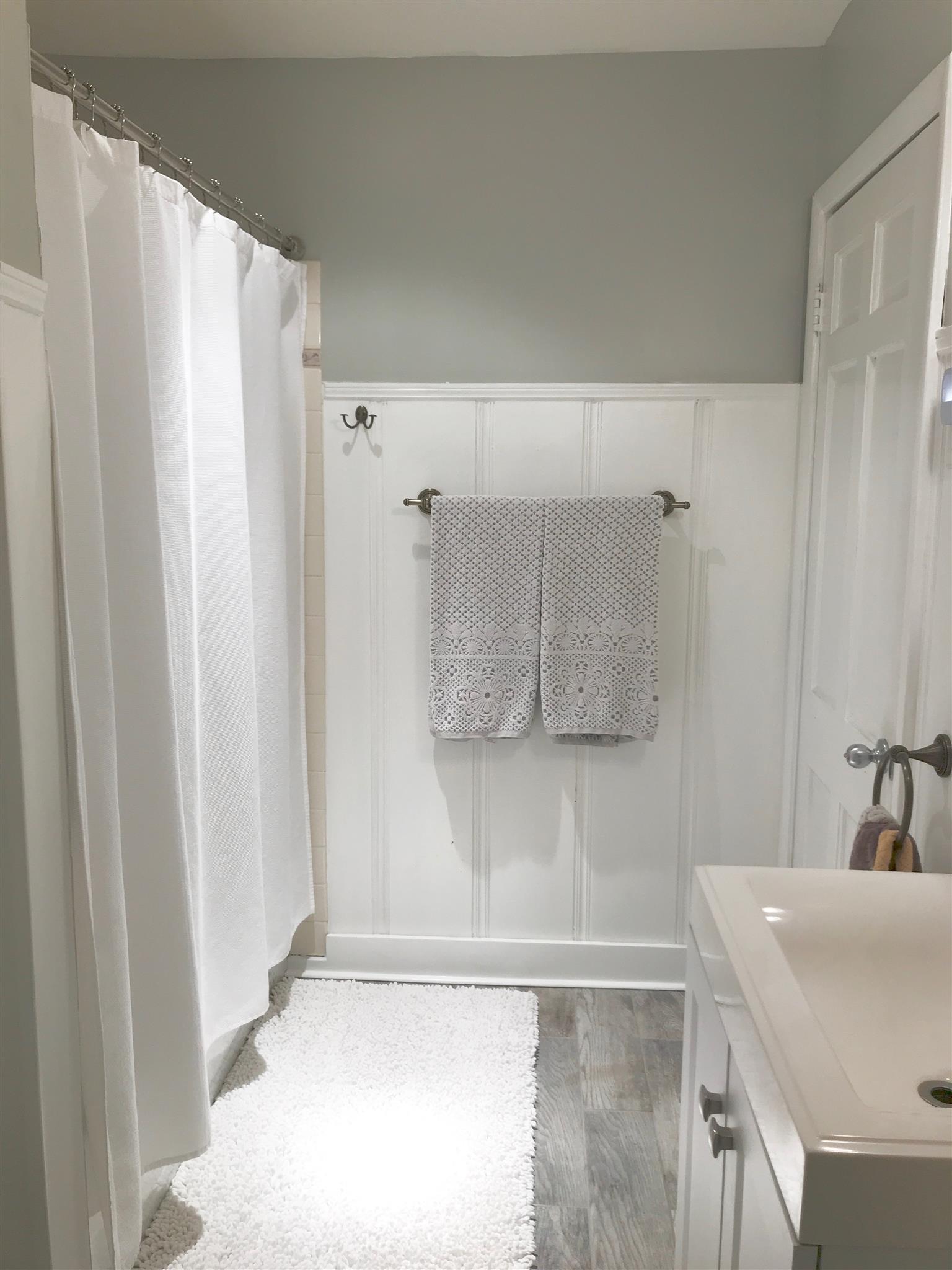 1950 Porter Road Nashville, TN 37206 - Photo 22 of 30 Full Bath #2 Tub / Shower Combo